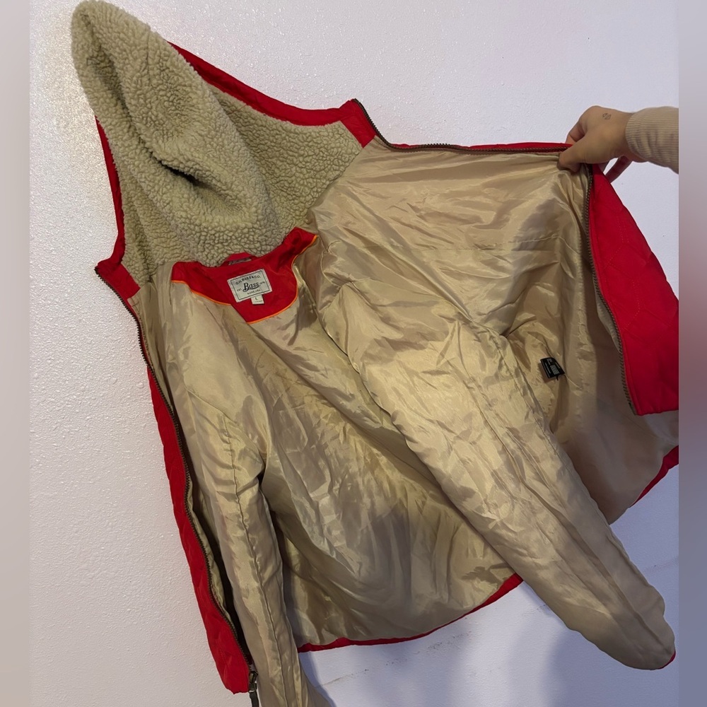 G.H. Bass & Co. Vibrant Red Hooded Puffer Jacket - Picture 7 of 7